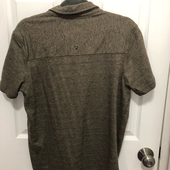 Prana Men’s Button Up - Picture 3 of 6